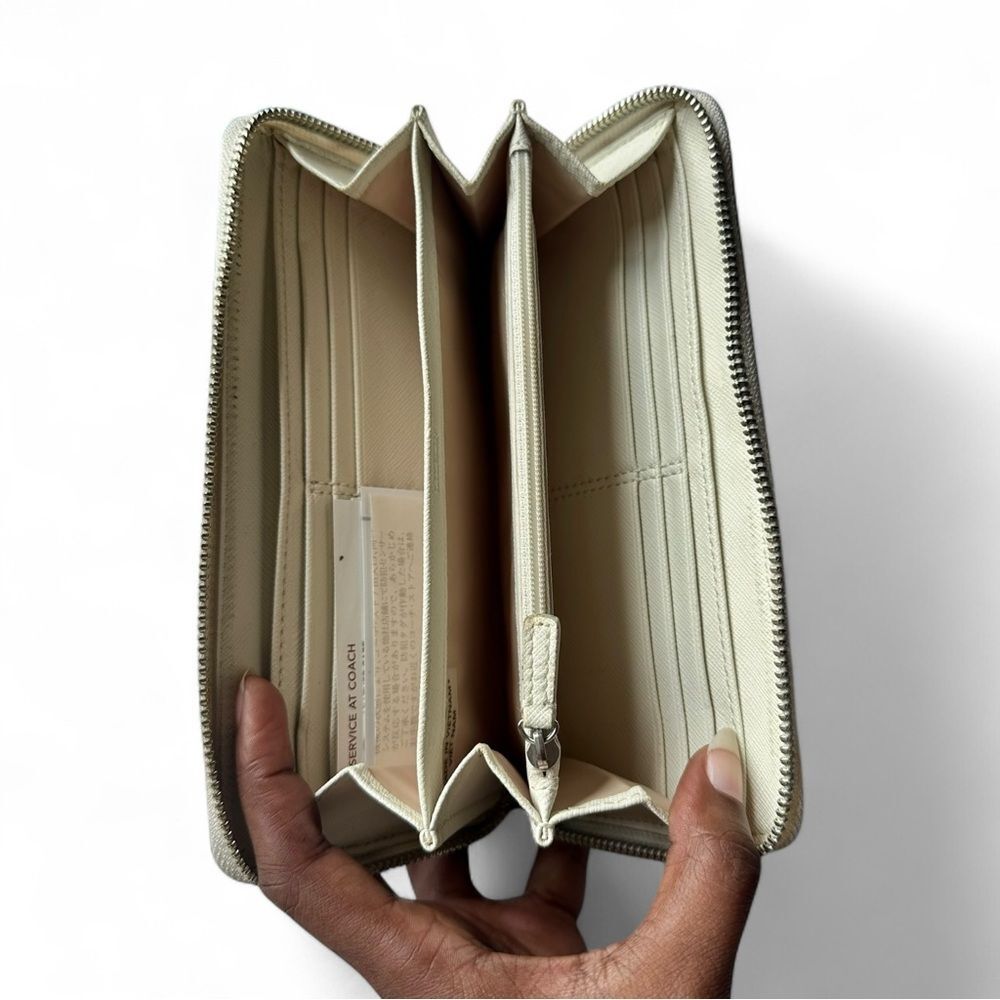 Coach Cream Leather Zip Wallet Pearlescent Compact Minimalist Neutral Designer - Picture 8 of 10